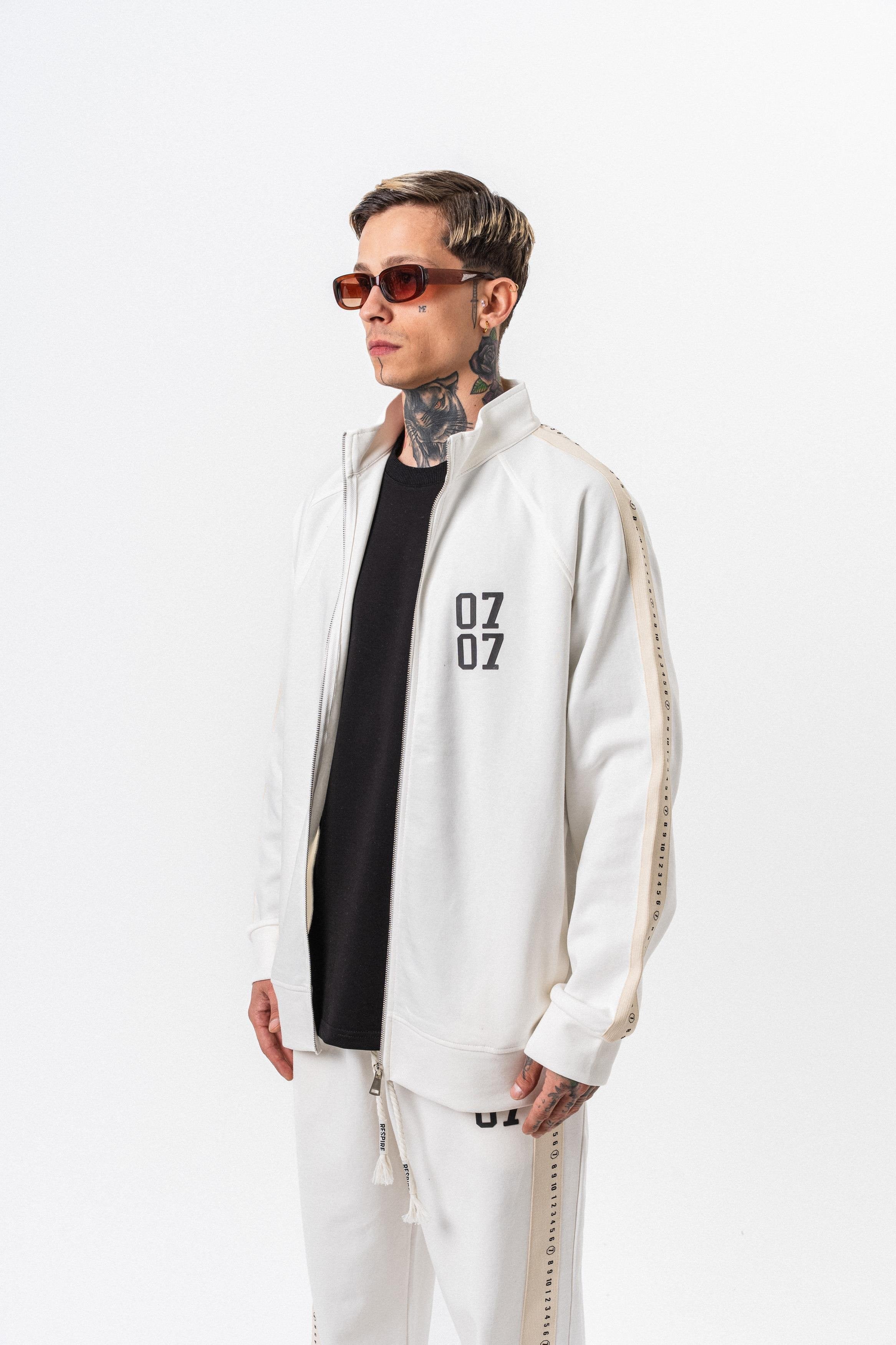 Oversized herensweatshirt met strepen, opstaande kraag en dubbelzijdige afwerking.